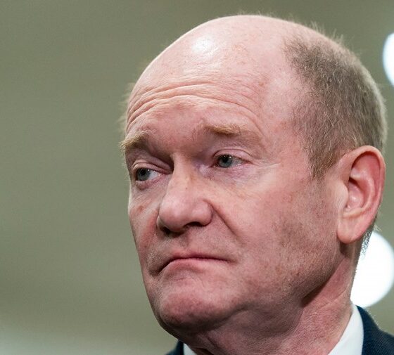 Coons released from hospital after car crash caused minor injuries
