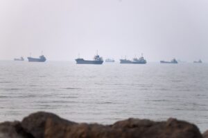US military unleashes retaliatory strikes against Iran after soldiers killed in Jordan