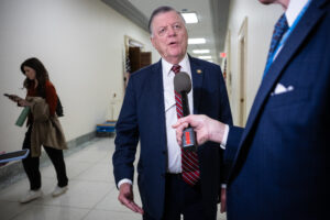 Cole heads to Camp David to talk defense funding
