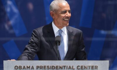 Obama offers his summer reading suggestions